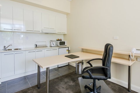 Belconnen Way Motel And Serviced Apartments - St Kilda Accommodation 2