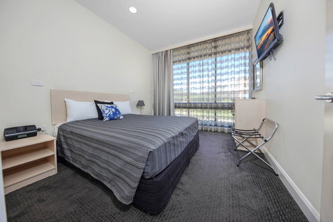 Belconnen Way Motel And Serviced Apartments - St Kilda Accommodation 3