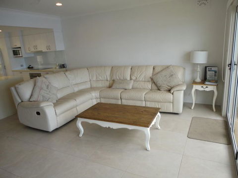 Noosa Entrance Waterfront Resort - St Kilda Accommodation 14