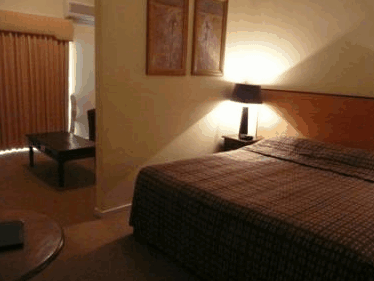 Margaret River Holiday Suites - St Kilda Accommodation 4
