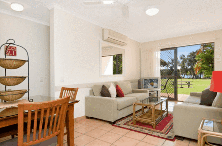 Cayman Quays - St Kilda Accommodation