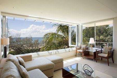 Maison Noosa Luxury Beachfront Resort - St Kilda Accommodation 3
