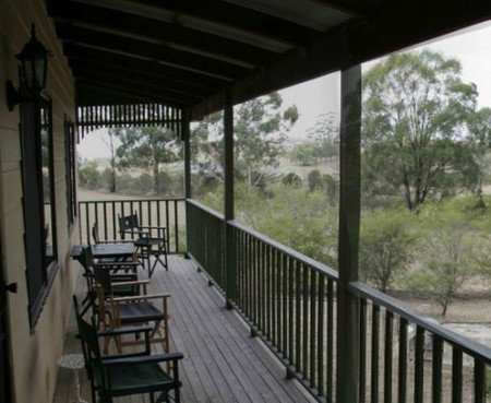Glen Ayr Cottages - St Kilda Accommodation 2