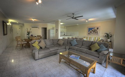 Costa Royale Beachfront Apartments - St Kilda Accommodation 1