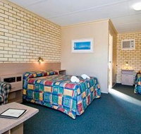 Econo Lodge Fraser Gateway - St Kilda Accommodation