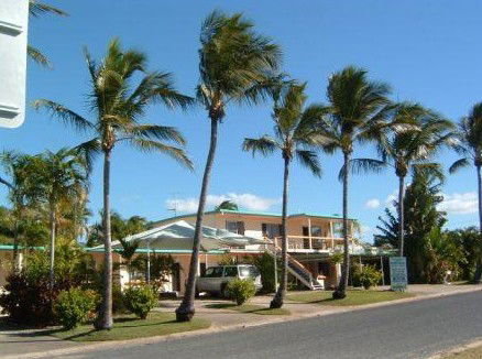 Palm View Holiday Apartments - St Kilda Accommodation 2