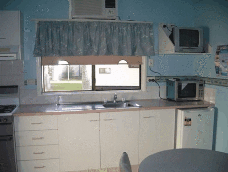 Oakwood Caravan Park - St Kilda Accommodation 2