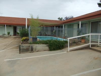 Country Comfort Cowra Countryman Motor Inn - St Kilda Accommodation 3