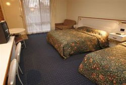 Orange Motor Lodge - St Kilda Accommodation 2