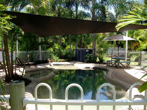 SeaEagles Beach Resort - St Kilda Accommodation 2