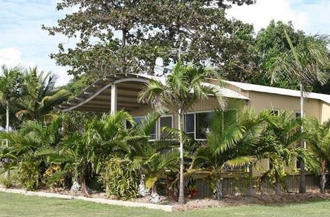 BIG4 Rollingstone Beach Caravan Resort - St Kilda Accommodation 0