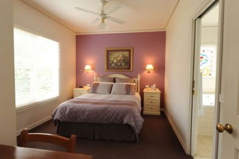 Bendigo Cottages - St Kilda Accommodation 3