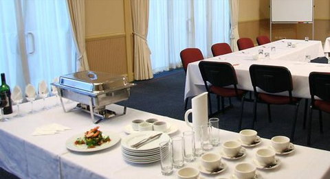 Landmark Resort - St Kilda Accommodation 2
