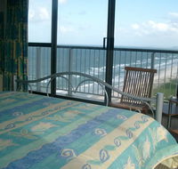Golden Sands Holiday Apartments - St Kilda Accommodation