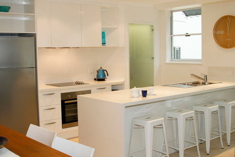 Emerald Noosa Resort - St Kilda Accommodation 0