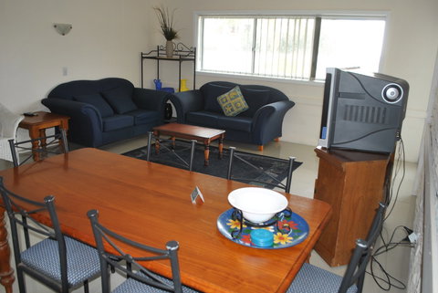 Maroochy Sands Holiday Units - St Kilda Accommodation 2
