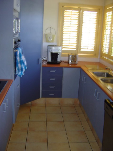 Hastings Cove Holiday Apartments - St Kilda Accommodation 2