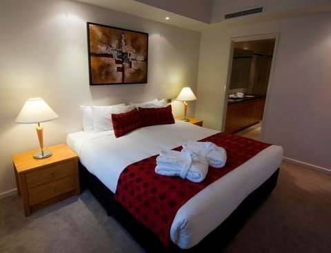 Mounts Bay Waters Apartments - St Kilda Accommodation 2