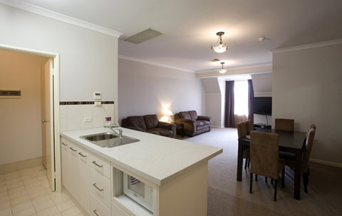Regal Apartments - St Kilda Accommodation 1