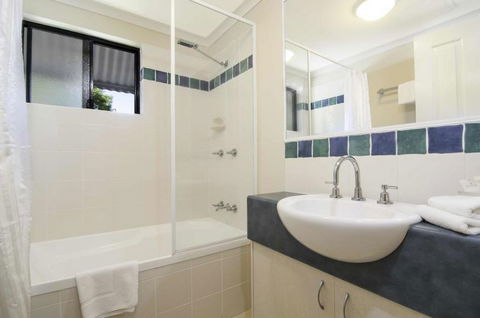 Bay Villas Resort Port Douglas - St Kilda Accommodation 15