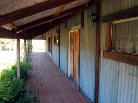 Pike River Woolshed - St Kilda Accommodation 0