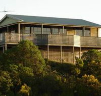 Lantauanan - The Lookout - St Kilda Accommodation