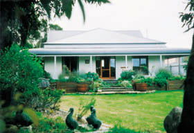 Cricklewood Cottage - St Kilda Accommodation 0