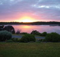 Lake View Apartments - St Kilda Accommodation