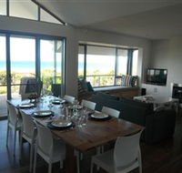 Cassini Beach House - St Kilda Accommodation