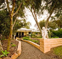 Correa Corner Bed  Breakfast - St Kilda Accommodation