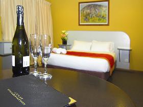 Victoria Hotel - Strathalbyn - St Kilda Accommodation 0