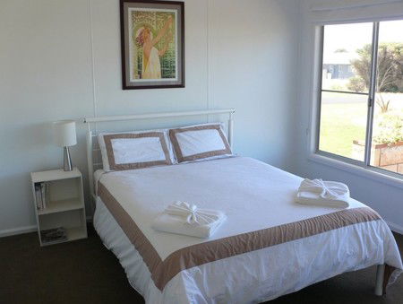 Beachport Escape - St Kilda Accommodation 3