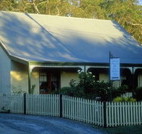 Country Pleasures Bed and Breakfast - St Kilda Accommodation