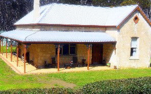 Dudley Villa - St Kilda Accommodation 1