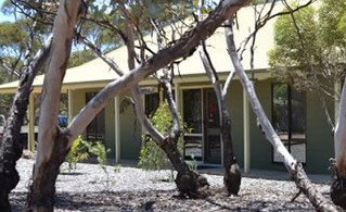 Riverbush Cottages - St Kilda Accommodation 1