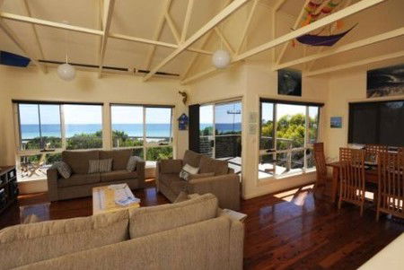 Island Beach Escape - St Kilda Accommodation 1