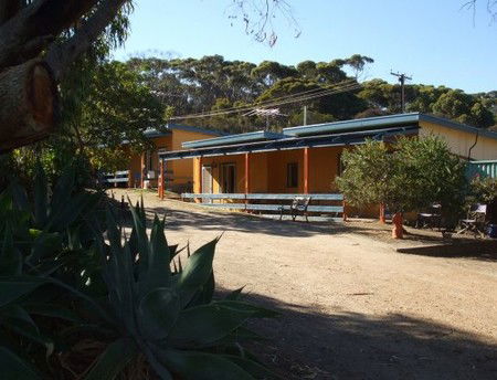 Casuarina Coastal Units - St Kilda Accommodation 2