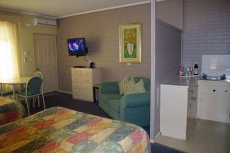 Lake View Apartments - St Kilda Accommodation 1