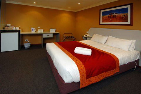 Victoria Hotel - Strathalbyn - St Kilda Accommodation 2