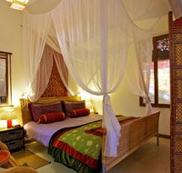 The Lotus Eater - St Kilda Accommodation