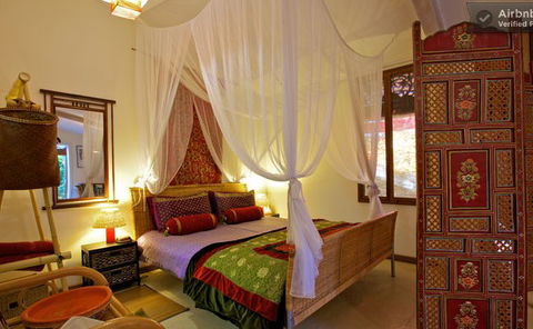 The Lotus Eater - St Kilda Accommodation 0