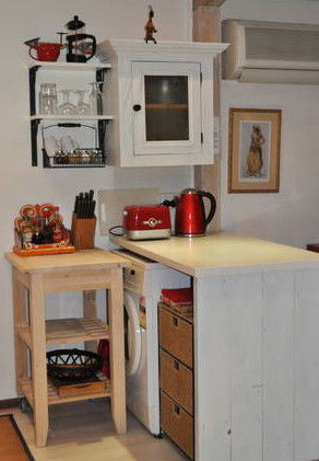 The Lotus Eater - St Kilda Accommodation 1
