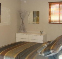 Luxury Vineyard Cottage on Pike River Lyrup - St Kilda Accommodation