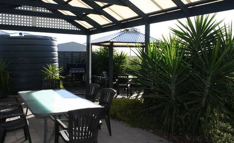 The Harbour View At North Shores Wallaroo - St Kilda Accommodation 1