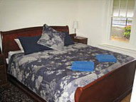 Naracoorte Cottages - MacDonnell House - St Kilda Accommodation 1