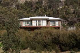 Killiecrankie Bay Holiday House - St Kilda Accommodation 0