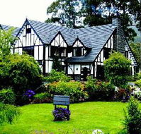 Fox and Hounds Inn - St Kilda Accommodation