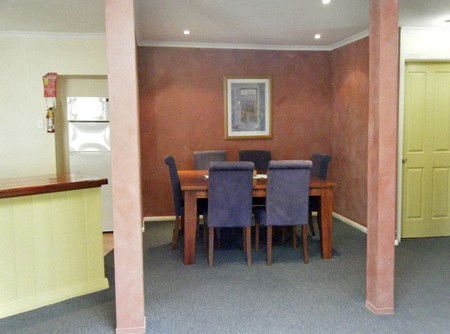Strahan Holiday Retreat - St Kilda Accommodation 1