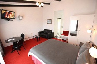 Fox And Hounds Inn - St Kilda Accommodation 4