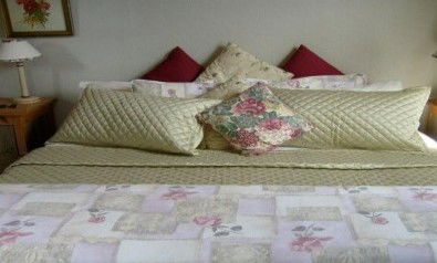 McIntosh Cottages - St Kilda Accommodation 1